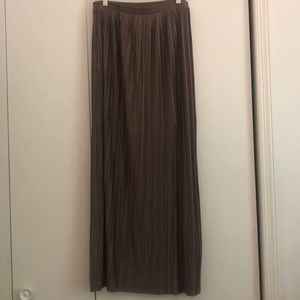 Brown Pleated maxi skirt